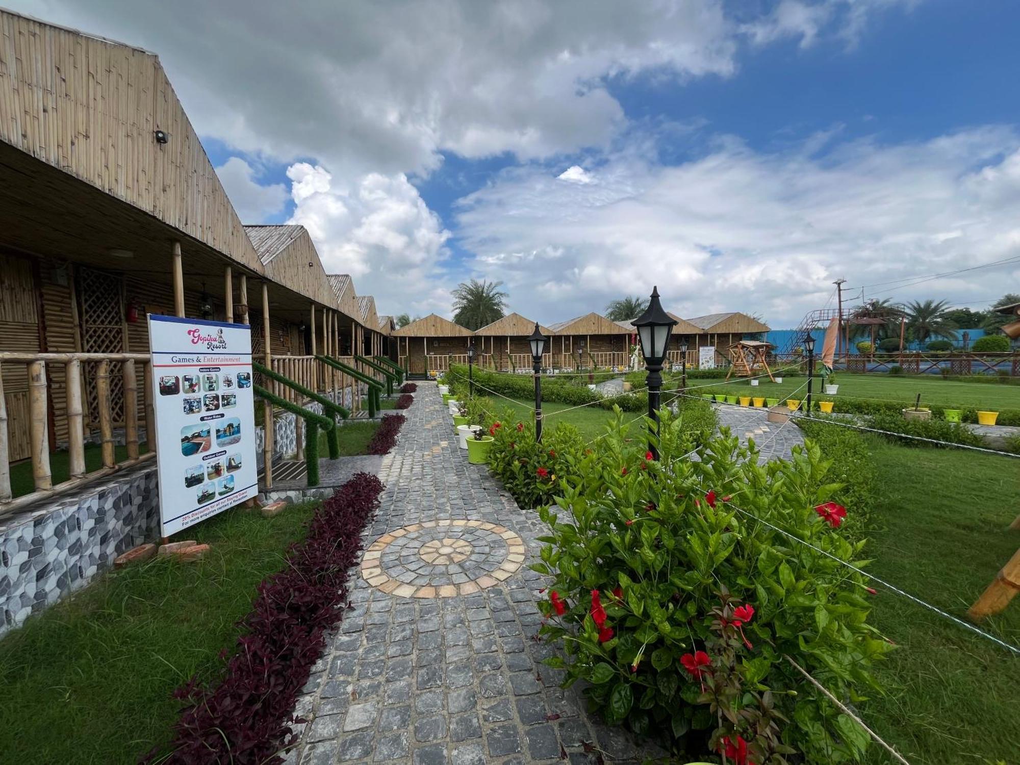 Gopika Resort Vrindāvan Exterior foto